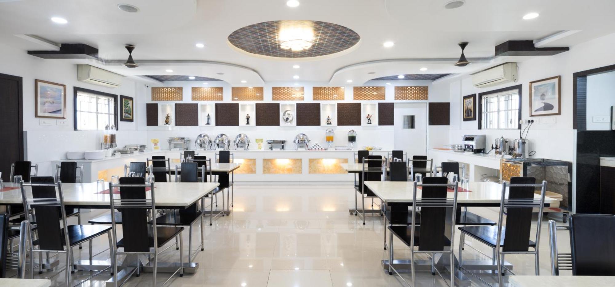 Ananyas Nest Hotel Коимбаторе Екстериор снимка