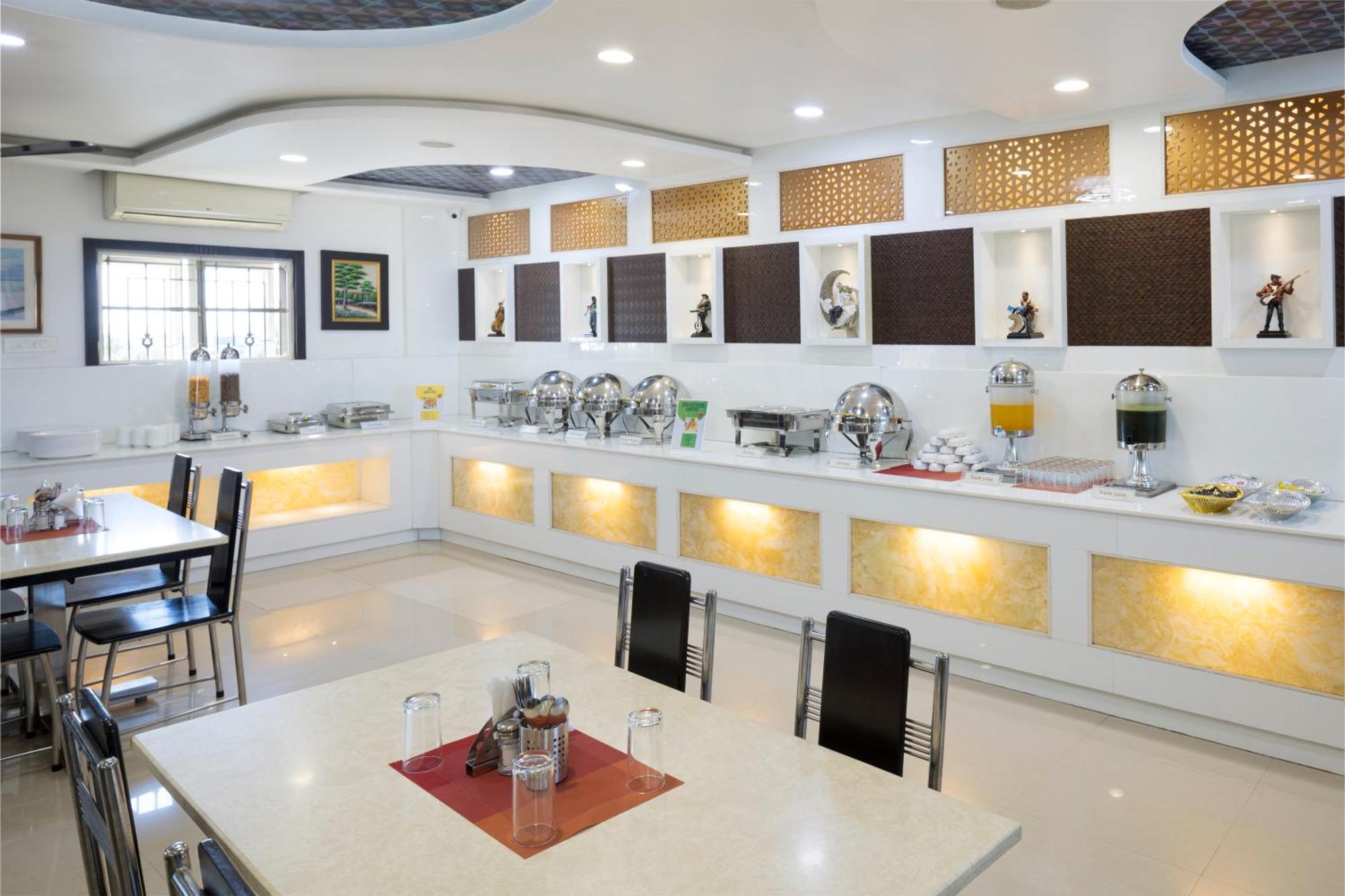 Ananyas Nest Hotel Коимбаторе Екстериор снимка