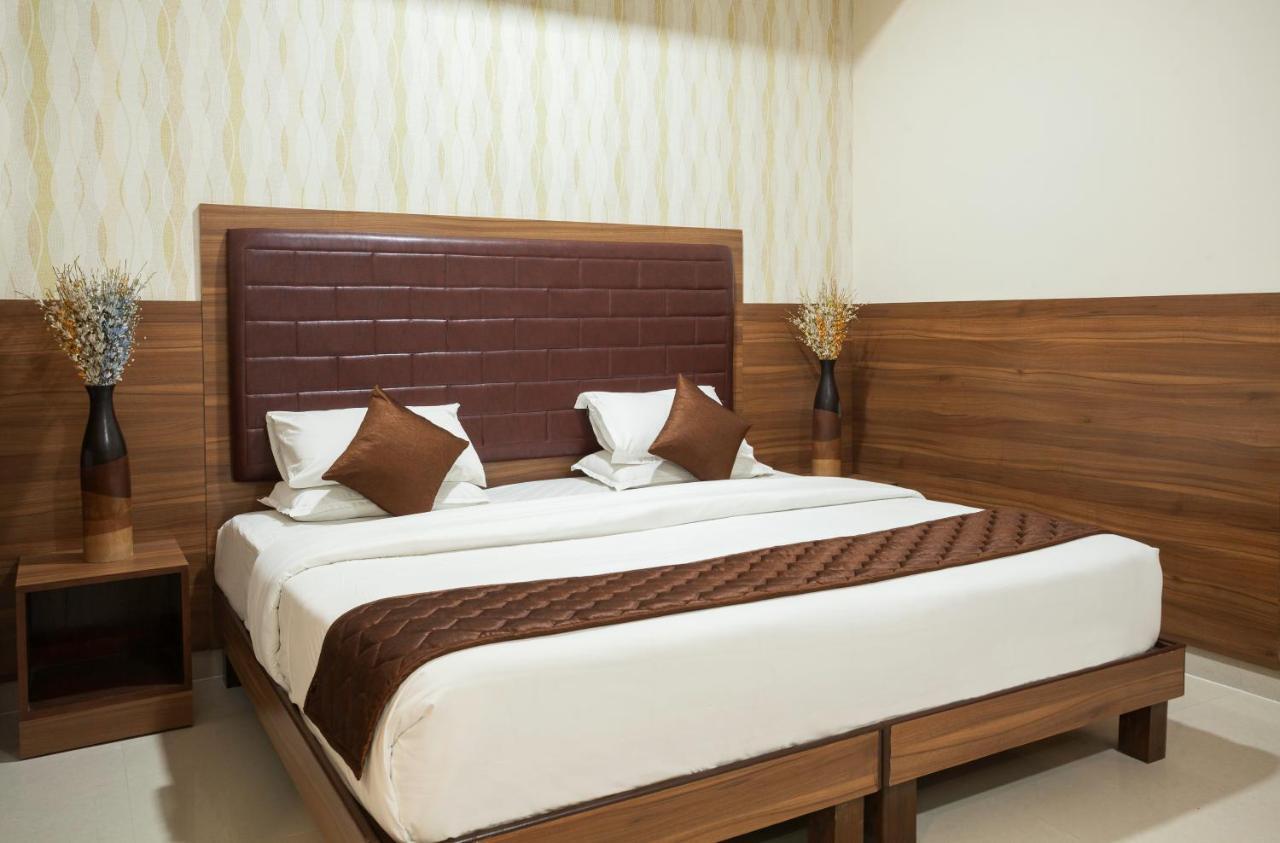 Ananyas Nest Hotel Коимбаторе Екстериор снимка