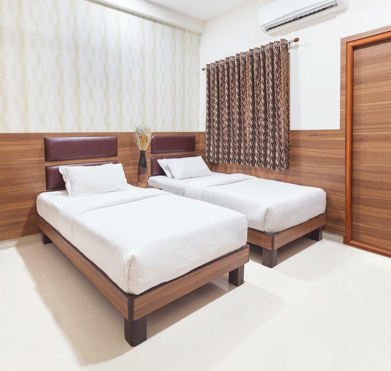 Ananyas Nest Hotel Коимбаторе Екстериор снимка